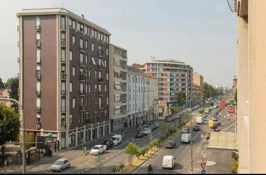 Appartamento Milano Viale Monza Apartment Milan
